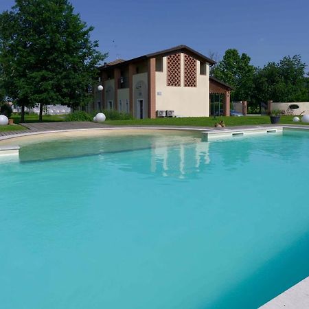 Agriturismo La Boschina クレーマ エクステリア 写真