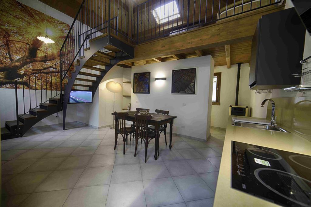 Agriturismo La Boschina クレーマ エクステリア 写真