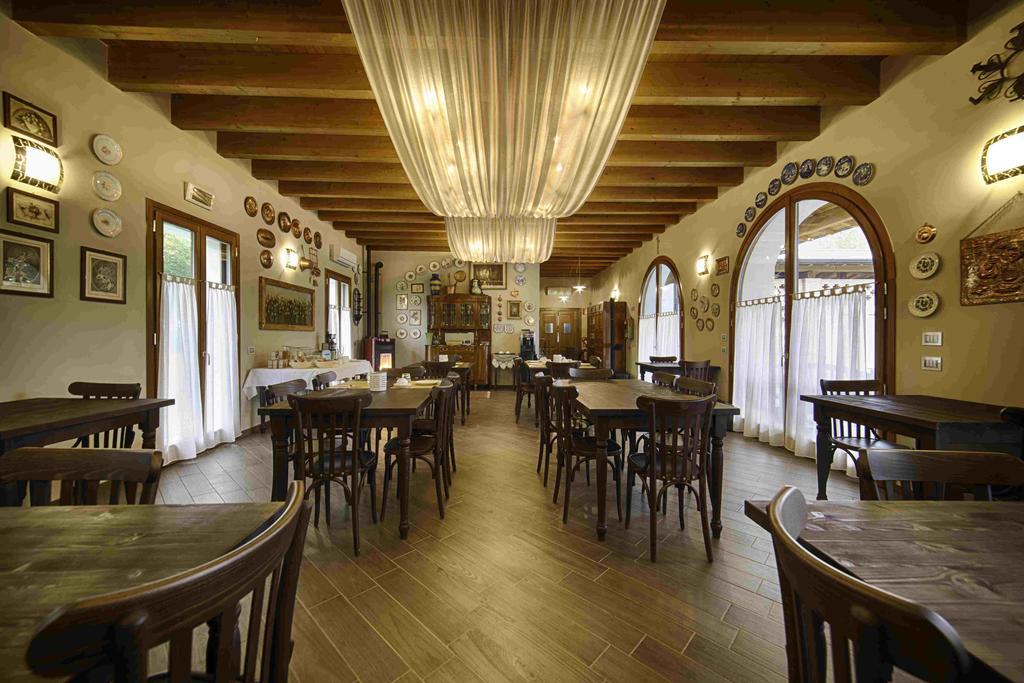 Agriturismo La Boschina クレーマ エクステリア 写真