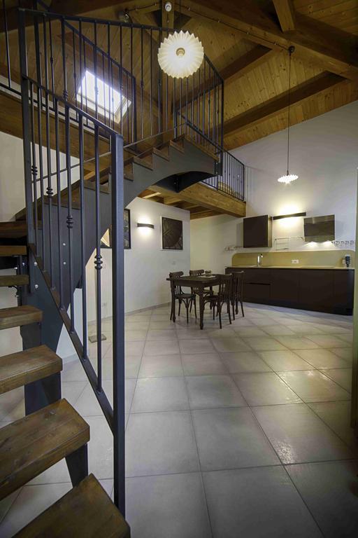Agriturismo La Boschina クレーマ エクステリア 写真